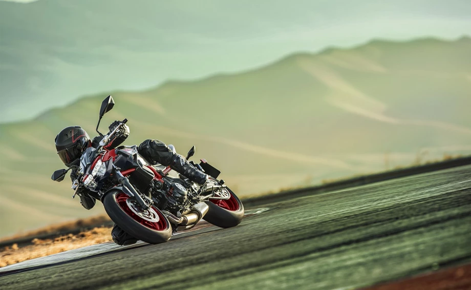 Verleihmotorrad Kawasaki Z650 vom Händler Motospeed Bonsack Bild 4: Verleihmotorrad Kawasaki Z650 vom Händler Motospeed Bonsack