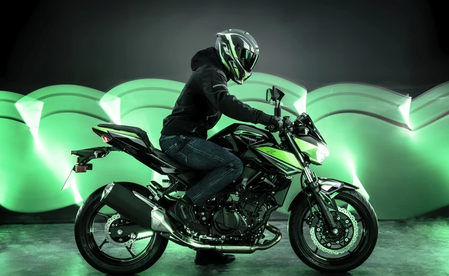 Verleihmotorrad Kawasaki Z 400 vom Händler Motospeed Bonsack Bild 12: Verleihmotorrad Kawasaki Z 400 vom Händler Motospeed Bonsack