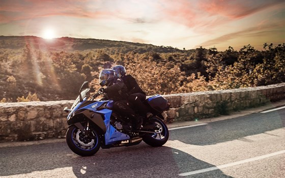 Verleihmotorrad Suzuki GSX-S1000GT vom Händler Motocenter Hegau GmbH - Bild 10 Verleihmotorrad Suzuki GSX-S1000GT vom Händler Motocenter Hegau GmbH - Bild 10