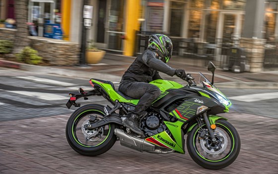 Verleihmotorrad Kawasaki Ninja 650 vom Händler Heller & Soltau OHG - Bild 11 Verleihmotorrad Kawasaki Ninja 650 vom Händler Heller & Soltau OHG - Bild 11