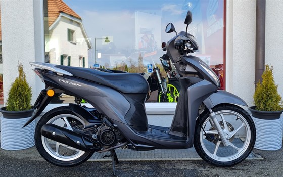 Verleihmotorrad Honda NSC Vision 110 vom Händler Direct Performance - Bild 1 Verleihmotorrad Honda NSC Vision 110 vom Händler Direct Performance - Bild 1