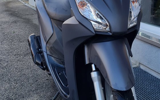Verleihmotorrad Honda NSC Vision 110 vom Händler Direct Performance - Bild 2 Verleihmotorrad Honda NSC Vision 110 vom Händler Direct Performance - Bild 2