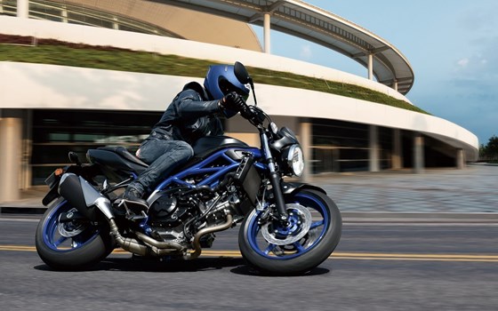 Verleihmotorrad Suzuki SV650 vom Händler Fahrzeughaus Engelhardt GmbH - Bild 8 Verleihmotorrad Suzuki SV650 vom Händler Fahrzeughaus Engelhardt GmbH - Bild 8