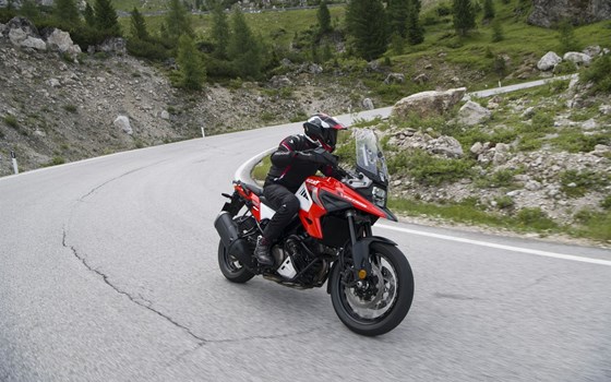 Verleihmotorrad Suzuki V-Strom 1050 XT vom Händler Fahrzeughaus Engelhardt GmbH - Bild 16 Verleihmotorrad Suzuki V-Strom 1050 XT vom Händler Fahrzeughaus Engelhardt GmbH - Bild 16