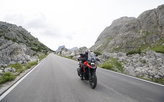 Verleihmotorrad Suzuki V-Strom 1050 XT vom Händler Fahrzeughaus Engelhardt GmbH - Bild 19 Verleihmotorrad Suzuki V-Strom 1050 XT vom Händler Fahrzeughaus Engelhardt GmbH - Bild 19