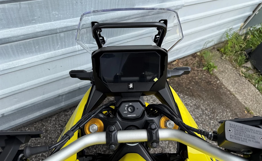 Verleihmotorrad Suzuki V-Strom 800DE vom Händler Mansour Motorradtechnik Bild 6: Verleihmotorrad Suzuki V-Strom 800DE vom Händler Mansour Motorradtechnik