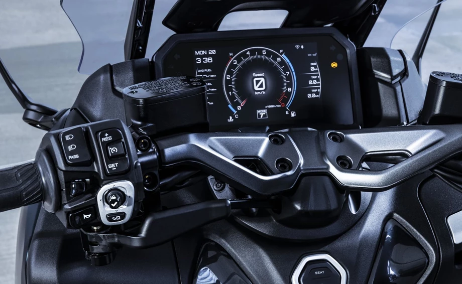 Verleihmotorrad Yamaha TMAX Tech MAX vom Händler Motorrad Rubin GmbH & Co.KG Bild 3: Verleihmotorrad Yamaha TMAX Tech MAX vom Händler Motorrad Rubin GmbH & Co.KG
