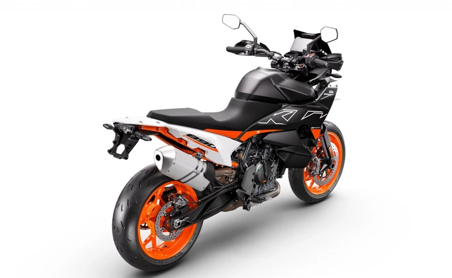 Verleihmotorrad KTM 890 SMT vom Händler Motorrad Rubin GmbH & Co.KG Bild 5: Verleihmotorrad KTM 890 SMT vom Händler Motorrad Rubin GmbH & Co.KG