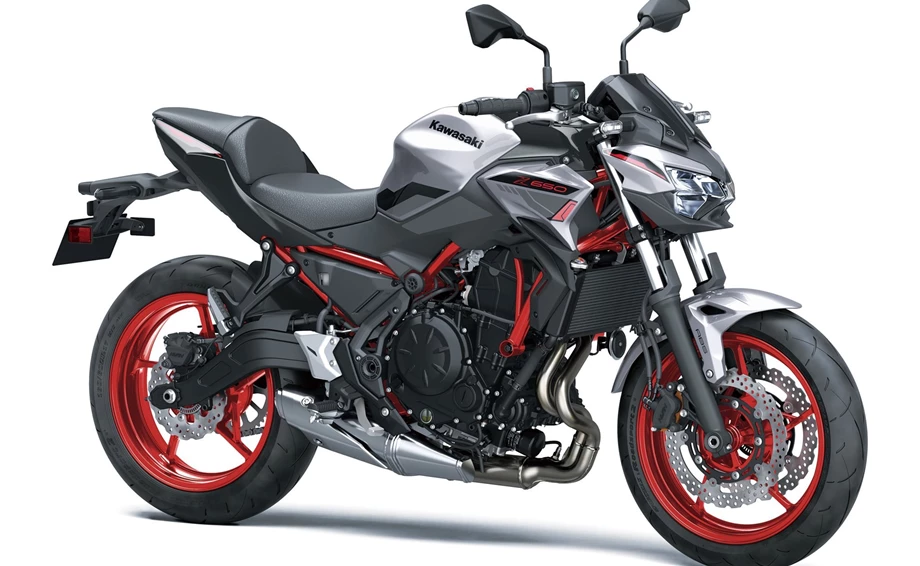 Verleihmotorrad Kawasaki Z650 vom Händler Motorrad-HOLZNER Bild 1: Verleihmotorrad Kawasaki Z650 vom Händler Motorrad-HOLZNER