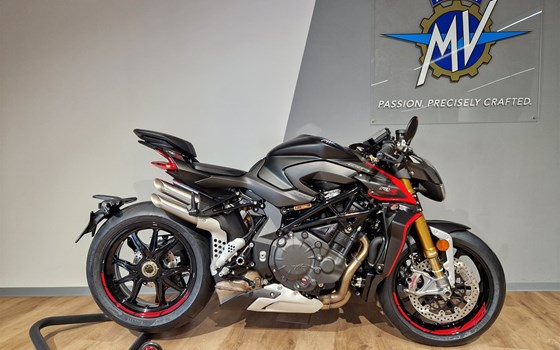 Verleihmotorrad MV Agusta Brutale 1000 RR vom Händler Motorrad Scheunpflug e.K. - Bild 1 Verleihmotorrad MV Agusta Brutale 1000 RR vom Händler Motorrad Scheunpflug e.K. - Bild 1