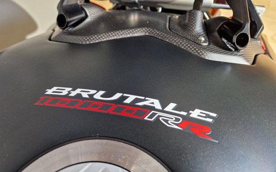 Verleihmotorrad MV Agusta Brutale 1000 RR vom Händler Motorrad Scheunpflug e.K. - Bild 4 Verleihmotorrad MV Agusta Brutale 1000 RR vom Händler Motorrad Scheunpflug e.K. - Bild 4