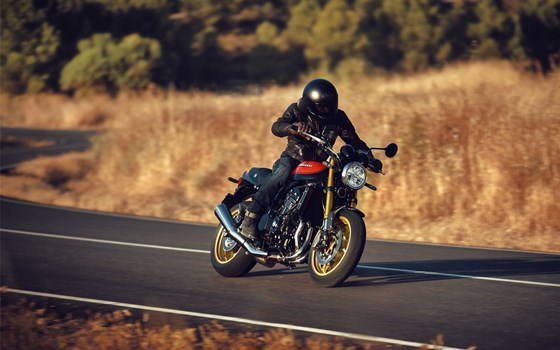 Verleihmotorrad Kawasaki Z900 RS SE vom Händler OK moto - Bild 4