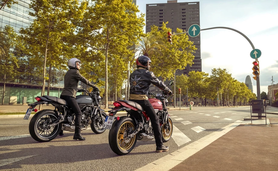 Verleihmotorrad Kawasaki Z650 RS vom Händler OK moto Bild 9: Verleihmotorrad Kawasaki Z650 RS vom Händler OK moto