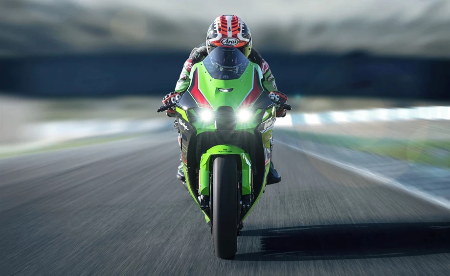 Verleihmotorrad Kawasaki Ninja ZX-10R vom Händler OK moto Bild 4: Verleihmotorrad Kawasaki Ninja ZX-10R vom Händler OK moto