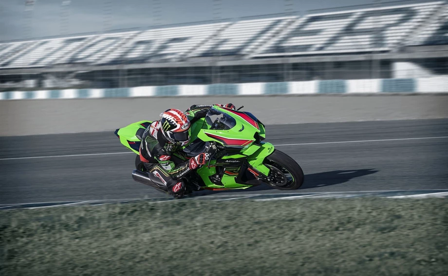 Verleihmotorrad Kawasaki Ninja ZX-10R vom Händler OK moto Bild 6: Verleihmotorrad Kawasaki Ninja ZX-10R vom Händler OK moto