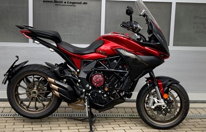 Leihmotorrad MV Agusta Turismo Veloce 800 Lusso