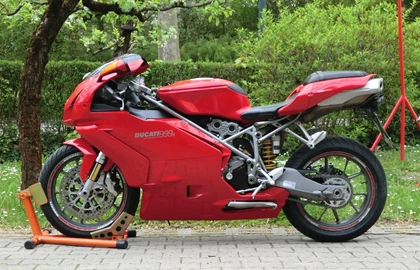 Leihmotorrad Ducati 999 Leihmotorrad Ducati 999