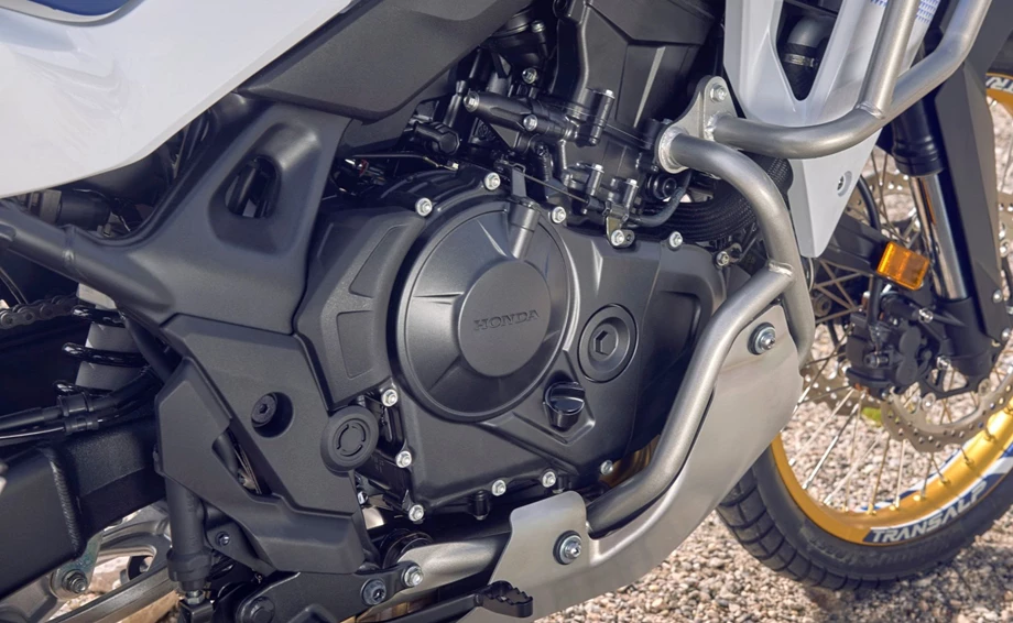 Verleihmotorrad Honda XL750 Transalp vom Händler M. Perschall GmbH Bild 16: Verleihmotorrad Honda XL750 Transalp vom Händler M. Perschall GmbH