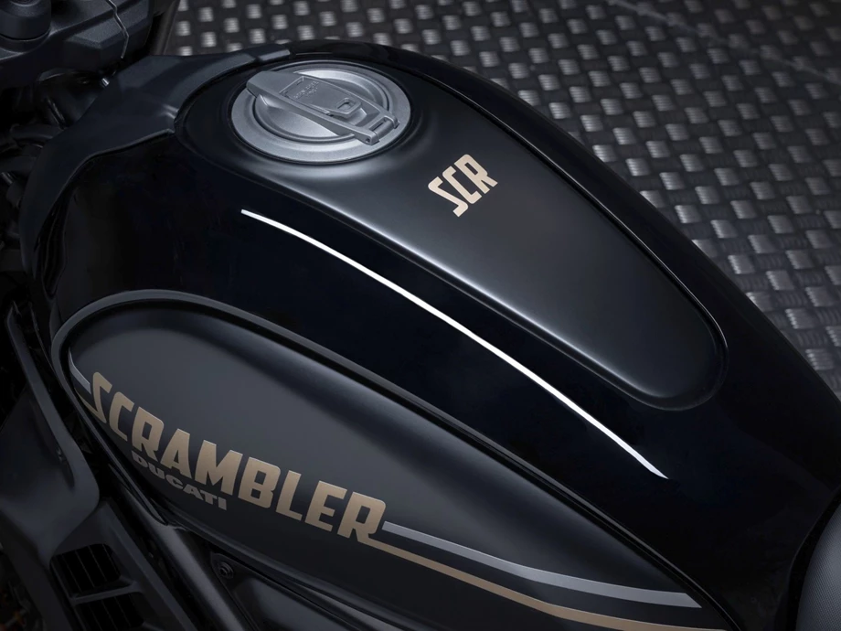 Verleihmotorrad Ducati Scrambler Full Throttle vom Händler März Motorradhandel GmbH Bild 6: Verleihmotorrad Ducati Scrambler Full Throttle vom Händler März Motorradhandel GmbH