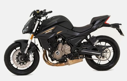 Leihmotorrad QJ Motor SRK 700 Leihmotorrad QJ Motor SRK 700