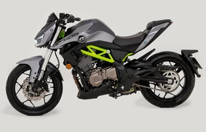 Leihmotorrad QJ Motor SRK 400 Leihmotorrad QJ Motor SRK 400
