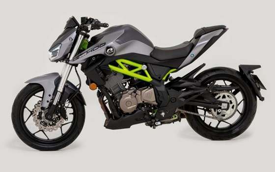 Verleihmotorrad QJ Motor SRK 400 vom Händler Motorrad Bader - Bild 1 Verleihmotorrad QJ Motor SRK 400 vom Händler Motorrad Bader - Bild 1