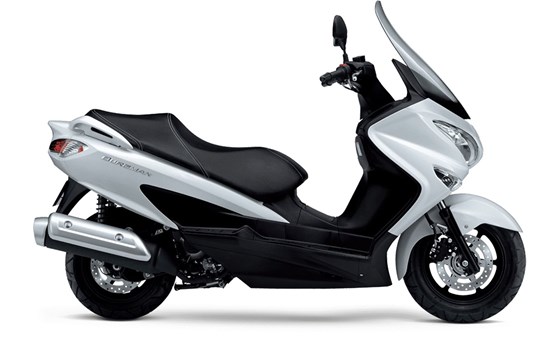 Verleihmotorrad Suzuki Burgman 125 vom Händler Motorrad Bader - Bild 15 Verleihmotorrad Suzuki Burgman 125 vom Händler Motorrad Bader - Bild 15