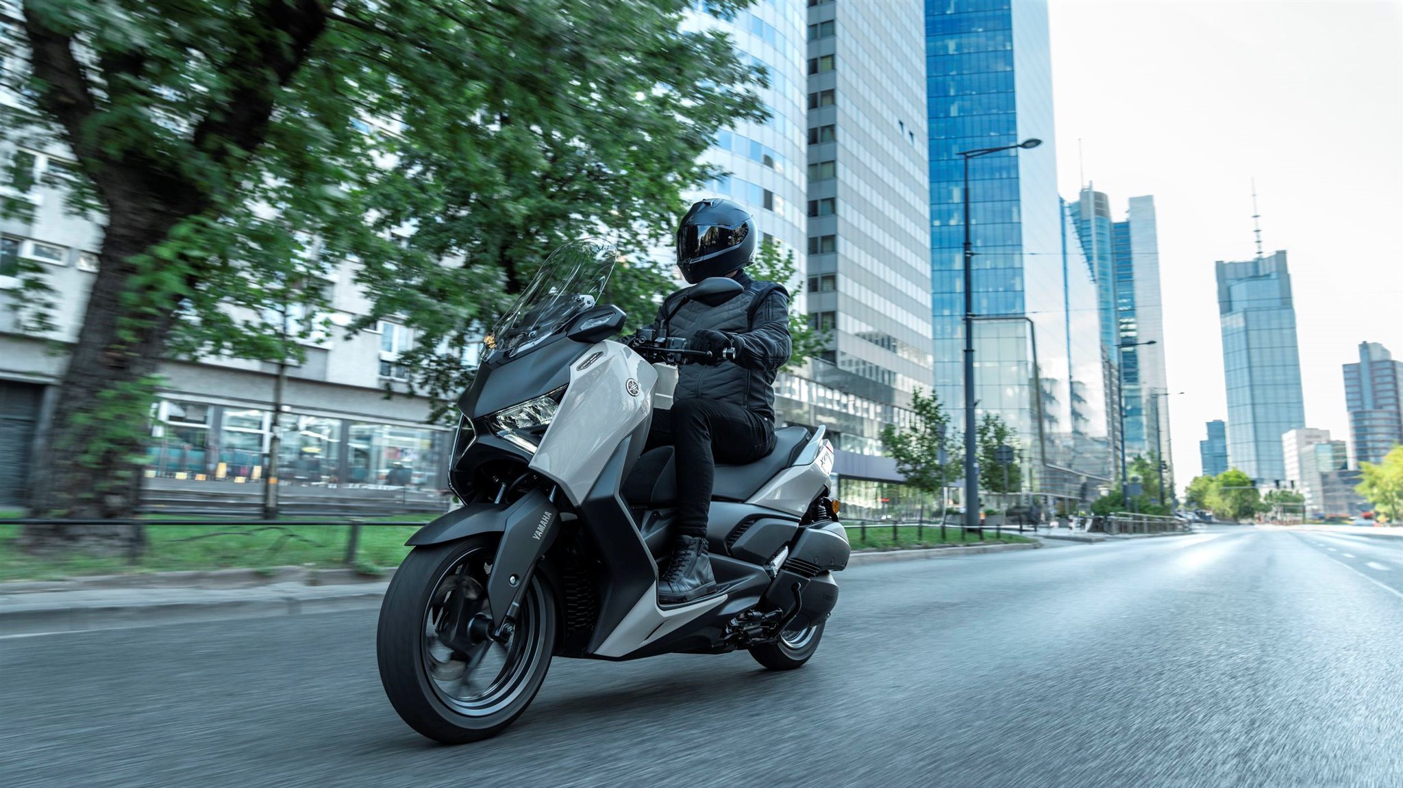 Yamaha XMAX 300 Tech MAX+
