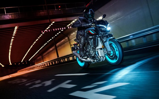 Verleihmotorrad Yamaha MT-10 vom Händler M.A.D. Motorräder - Bild 2 Verleihmotorrad Yamaha MT-10 vom Händler M.A.D. Motorräder - Bild 2