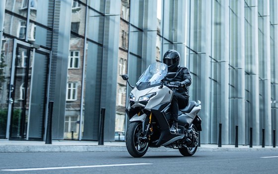Verleihmotorrad Yamaha TMAX Tech MAX vom Händler Motorrad Henkel - Bild 2