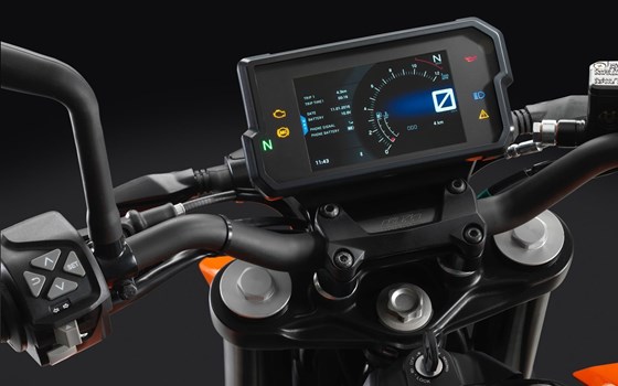 Verleihmotorrad KTM 125 Duke vom Händler Motorrad Huneke - Bild 5