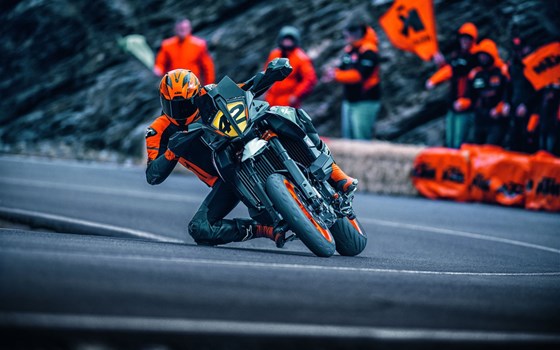 Verleihmotorrad KTM 890 SMT vom Händler KM Kaczmarek Motorsport - Bild 8 Verleihmotorrad KTM 890 SMT vom Händler KM Kaczmarek Motorsport - Bild 8