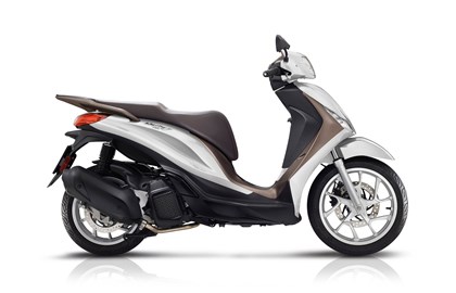 Leihmotorrad Piaggio Medley 125 S