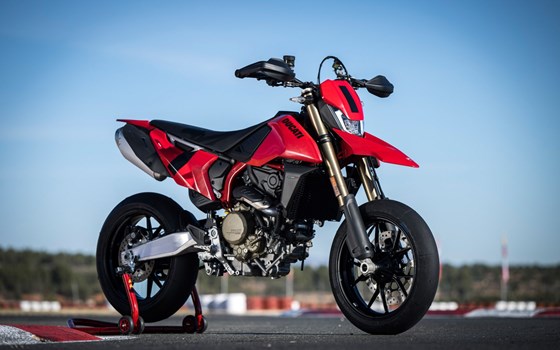 Verleihmotorrad Ducati Hypermotard 698 Mono vom Händler Motorrad Meisterei Lange e.K. - Bild 2 Verleihmotorrad Ducati Hypermotard 698 Mono vom Händler Motorrad Meisterei Lange e.K. - Bild 2