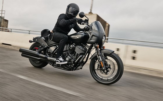 Verleihmotorrad Indian Sport Chief vom Händler Motorrad Zentrum Niederrhein GmbH & Co.KG - Bild 2 Verleihmotorrad Indian Sport Chief vom Händler Motorrad Zentrum Niederrhein GmbH & Co.KG - Bild 2