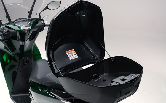 Verleihmotorrad Honda SH125i vom Händler Motorrad Zentrum Niederrhein GmbH & Co.KG - Bild 19 Verleihmotorrad Honda SH125i vom Händler Motorrad Zentrum Niederrhein GmbH & Co.KG - Bild 19