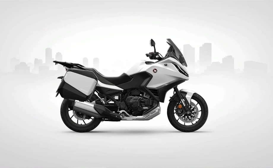 Verleihmotorrad Honda NT1100 vom Händler Motorrad Zentrum Niederrhein GmbH & Co.KG Bild 5: Verleihmotorrad Honda NT1100 vom Händler Motorrad Zentrum Niederrhein GmbH & Co.KG