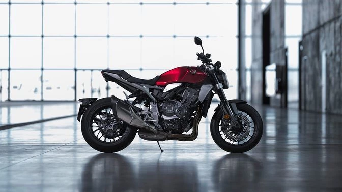 Verleihmotorrad Honda CB 1000 R vom Händler Motorrad Zentrum Niederrhein GmbH & Co.KG Bild 11: Verleihmotorrad Honda CB 1000 R vom Händler Motorrad Zentrum Niederrhein GmbH & Co.KG