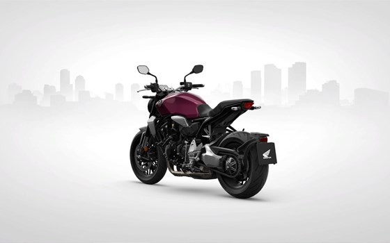 Verleihmotorrad Honda CB 1000 R vom Händler Motorrad Zentrum Niederrhein GmbH & Co.KG - Bild 16 Verleihmotorrad Honda CB 1000 R vom Händler Motorrad Zentrum Niederrhein GmbH & Co.KG - Bild 16