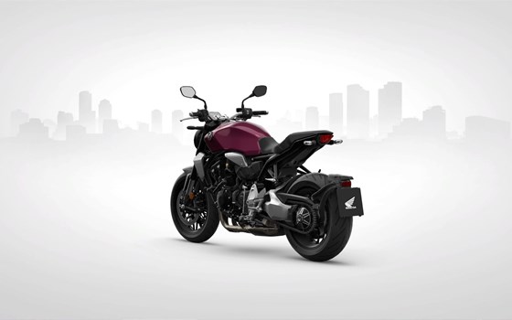 Verleihmotorrad Honda CB 1000 R vom Händler Motorrad Zentrum Niederrhein GmbH & Co.KG - Bild 7 Verleihmotorrad Honda CB 1000 R vom Händler Motorrad Zentrum Niederrhein GmbH & Co.KG - Bild 7