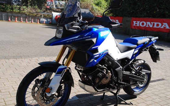 Verleihmotorrad Suzuki V-Strom 1050DE vom Händler Motorrad Kröber - Bild 7 Verleihmotorrad Suzuki V-Strom 1050DE vom Händler Motorrad Kröber - Bild 7