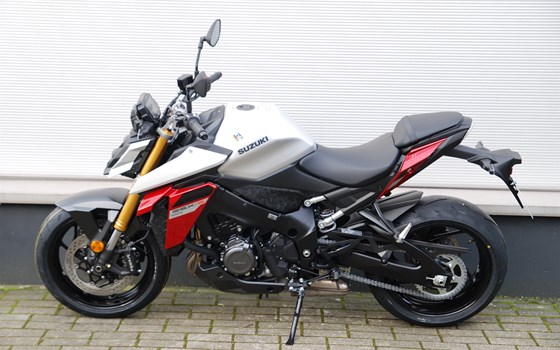 Verleihmotorrad Suzuki GSX-S1000 vom Händler Motorrad Kröber - Bild 4 Verleihmotorrad Suzuki GSX-S1000 vom Händler Motorrad Kröber - Bild 4