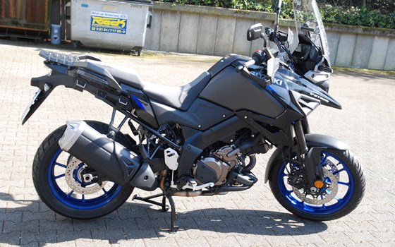 Verleihmotorrad Suzuki V-Strom 1050 vom Händler Motorrad Kröber - Bild 2 Verleihmotorrad Suzuki V-Strom 1050 vom Händler Motorrad Kröber - Bild 2