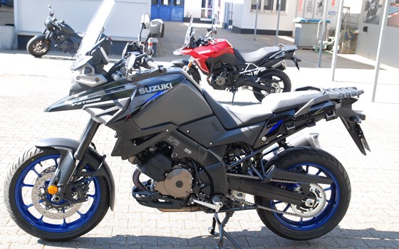 Verleihmotorrad Suzuki V-Strom 1050 vom Händler Motorrad Kröber - Bild 4 Verleihmotorrad Suzuki V-Strom 1050 vom Händler Motorrad Kröber - Bild 4