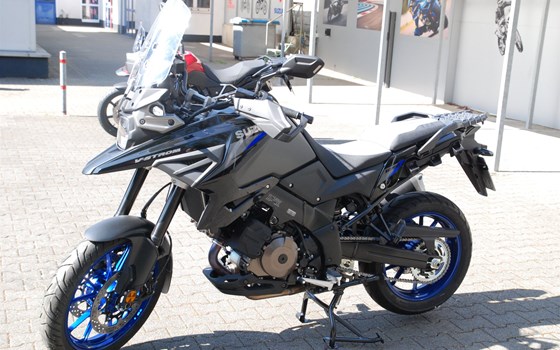 Verleihmotorrad Suzuki V-Strom 1050 vom Händler Motorrad Kröber - Bild 5 Verleihmotorrad Suzuki V-Strom 1050 vom Händler Motorrad Kröber - Bild 5