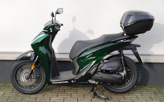 Verleihmotorrad Honda SH125i vom Händler Motorrad Kröber - Bild 8 Verleihmotorrad Honda SH125i vom Händler Motorrad Kröber - Bild 8