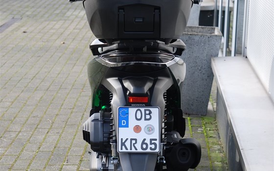 Verleihmotorrad Honda SH125i vom Händler Motorrad Kröber - Bild 18 Verleihmotorrad Honda SH125i vom Händler Motorrad Kröber - Bild 18