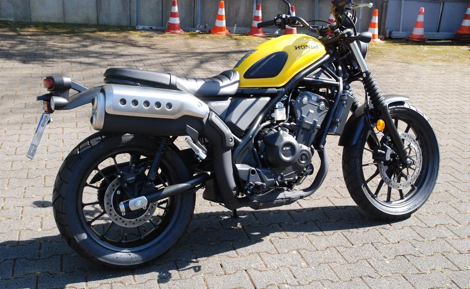 Verleihmotorrad Honda CL500 vom Händler Motorrad Kröber Bild 2: Verleihmotorrad Honda CL500 vom Händler Motorrad Kröber