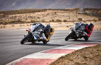 Leihmotorrad BMW S 1000 RR Leihmotorrad BMW S 1000 RR