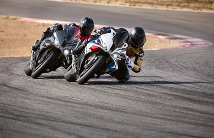 Leihmotorrad BMW S 1000 RR